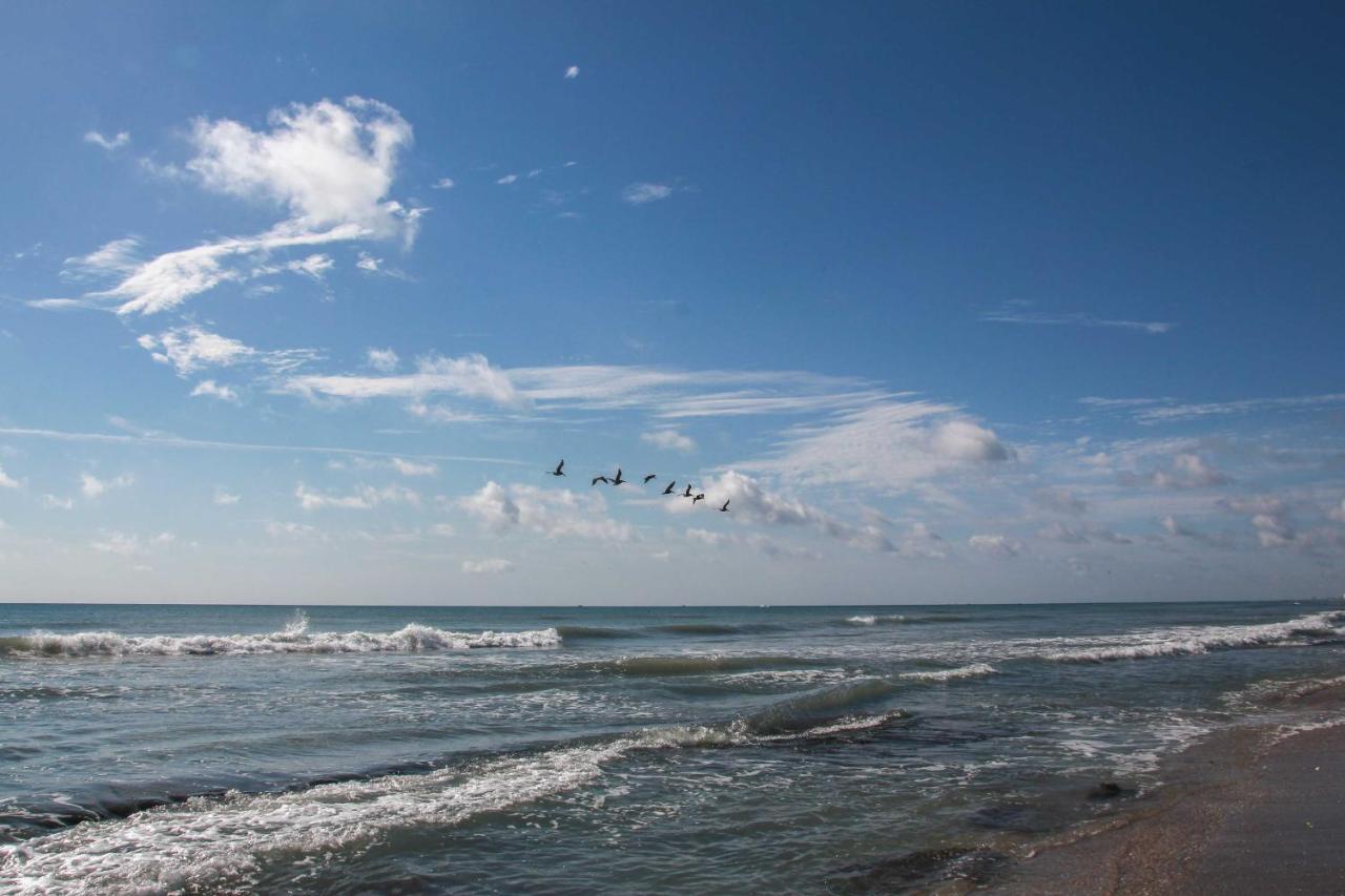Walk To Shore Satellite Beach Condo With Ocean View Exterior foto